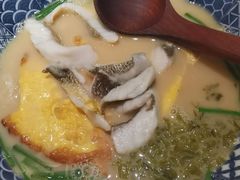 -荣家黄鱼面(前滩太古里店)