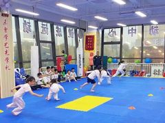 -健成运动中心·体适能跆拳道少儿格斗体考跳绳