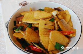 Preserved Pork with Winter Bamboo Shoots