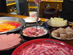 -憨孃孃·重庆老火锅(红山黑金店)