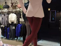 -lululemon(上海浦东IFC店)