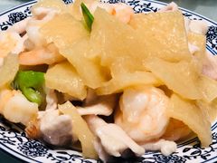 -泉畔人家·老济南经典鲁菜(大明湖店)