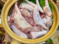 -阿山卓·野生菌火锅·纳西火塘烤肉