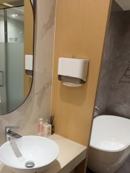 -香港倾城国际·美容美体中心