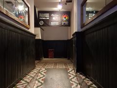 -拖板鞋咖啡旅行酒店(春熙路地铁站店)
