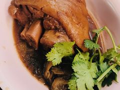 -Kha Mu Charoensang(Silom)