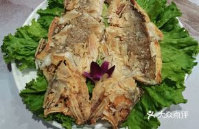 Golden Garlic Pan-Seared Sea Bass