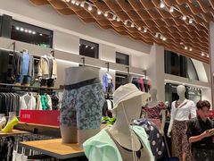 -lululemon(比斯特购物村店)