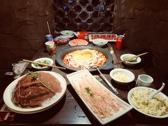 -红九格老火锅(三峡广场店)