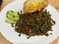 九层塔打抛饭-木及咖啡
