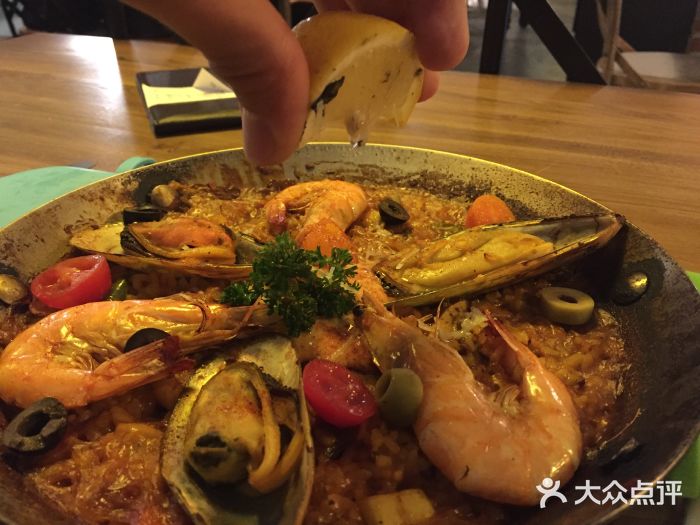 CRAZYONES西班牙海鲜饭(上海美罗城店)番红花海鲜饭图片
