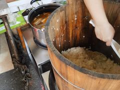 -梁阿婆廿年老牌扣肉糯米饭