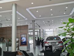 -奔驰利星行(北京花乡店)