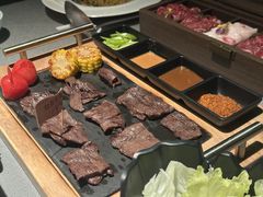 -左庭右院鲜牛肉火锅黑金店(陆家嘴中心店)