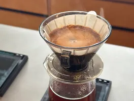 荔**