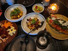 -wineapp葡萄酒餐吧(外滩金融中心店)