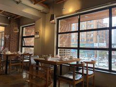 靠窗位-焯牛潮汕牛肉火锅(云峰街创始店)