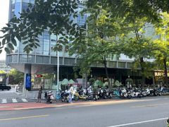 -渝信川菜 · 川味家常菜(财富购物中心店)