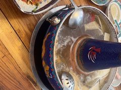 -毛辣果·贵州红酸汤牛肉火锅(西单店)
