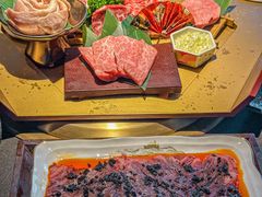 -铭牛烧肉·和牛海鲜自助(高新月牙湖店)