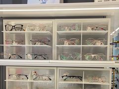 -沫芮眼镜·蔡司·依视路·尼康明月(环创店)