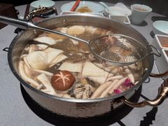 -左庭右院鲜牛肉火锅黑金店(陆家嘴中心店)