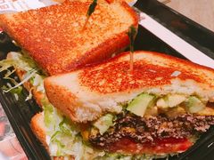 -The Habit Burger Grill 哈比特汉堡(复兴soho店)