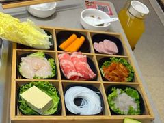 -海底捞火锅(新松江路生日主题店)