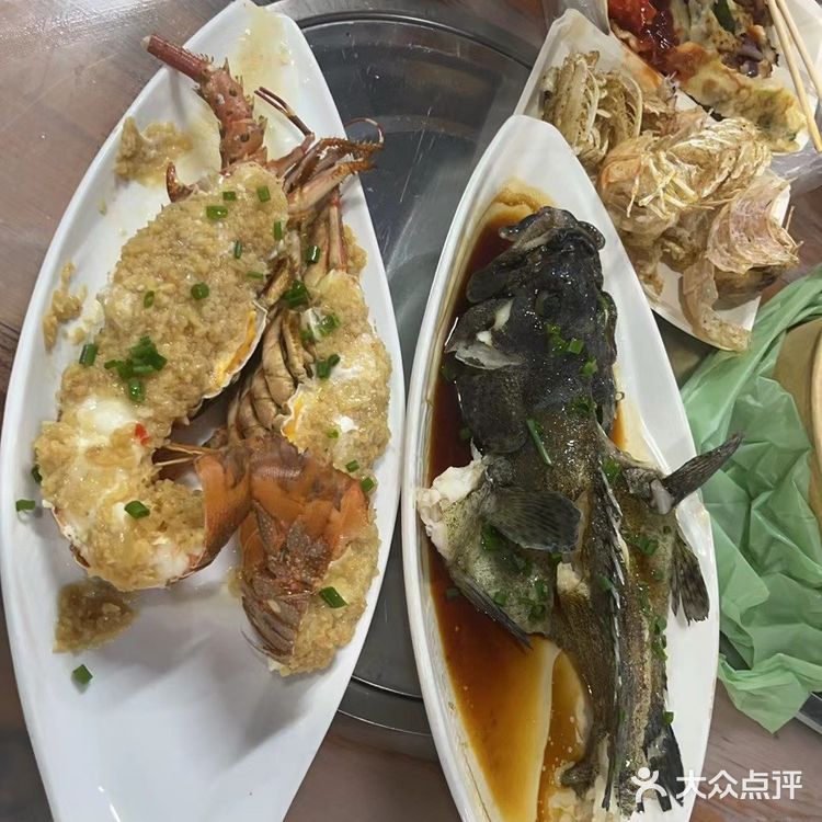 海棠湾林旺夜市必吃的牛杂煲