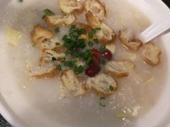 荔湾艇仔粥-卓粤拉肠(红庙店)