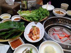 -草家酱蟹炭火烤肉店(珲春南路一店)