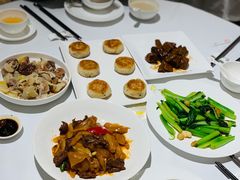 煎莲藕饼拼煎虾饼-花城苑广府菜(侨鑫店)