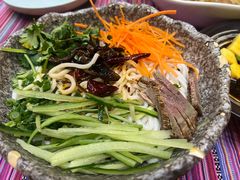 -香巴拉云南餐厅(华莱坞店)