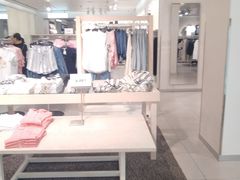 -H&M(天一广场店)