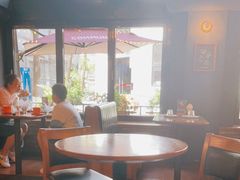 靠窗位-COMMUNE幻师(总统府1912店)