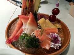 -雍容荟活帝王蟹活龙虾自助(苏宁旗舰店)