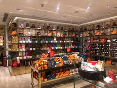 零售区-VENCHI 闻绮(北京国贸商城店)