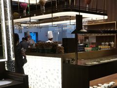 -捞王锅物料理(上海世茂广场店)