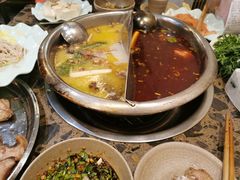 -肖肖酸萝卜鱼火锅(总店)