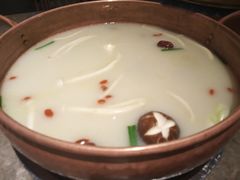 -三人行骨头王火锅(长寿店)