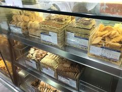 面包甜点陈列柜-上海哈尔滨食品厂(汇联商厦店)