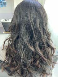 -V7 HAIR SALON