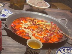 -旧街市鲜货老火锅(大光路店)