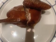 玻璃脆皮香茅石岐乳鸽-炳胜公馆(珠江新城店)