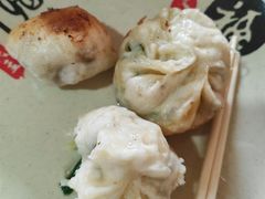 -依云煎包店