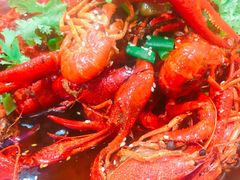 麻辣小龙虾-老东镇啤酒屋海鲜加工·蒸汽海鲜·海鲜烧烤(台东店)