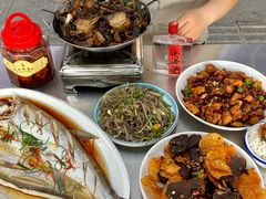 -丹水桥地锅鱼·翘嘴鲌·地方特色全鱼宴(丹江口大坝店)