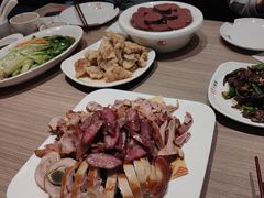 -六泰居·尔滨地标·东北菜(泰山路店)