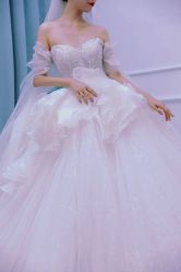 -Lady  Jane高端婚纱礼服馆