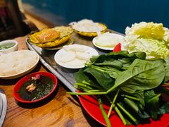 -洞庭洲·防空洞火锅·烧烤·铜锅涮肉(新百广场店)